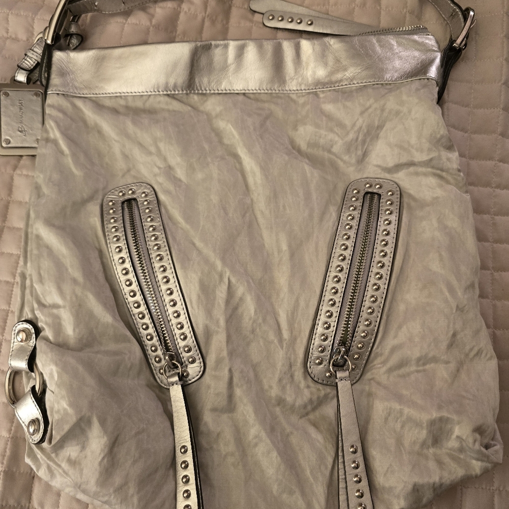 B Makowsky Pewter Metallic Satchel handbag like new Excellent condition 14 x 16